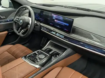 BMW 740d xDrive M Sport Pro DA Prof PA Prof TV