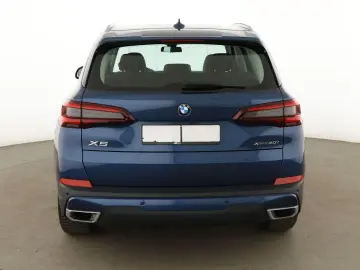 BMW xDrive 40i Mild-Hybrid