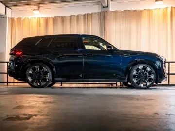 BMW XM voll
