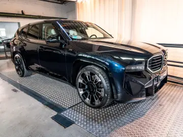 BMW XM voll