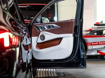 BMW XM voll