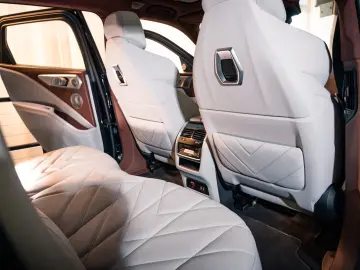 BMW XM voll