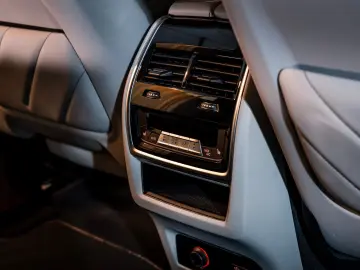 BMW XM voll