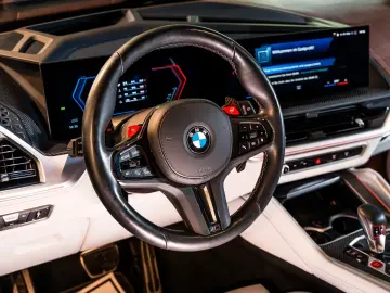 BMW XM voll