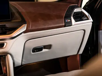 BMW XM voll