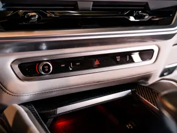 BMW XM voll