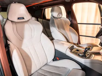 BMW XM voll