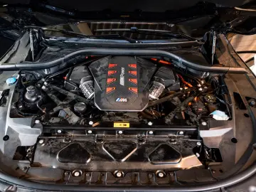 BMW XM voll
