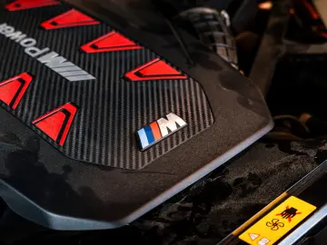 BMW XM voll