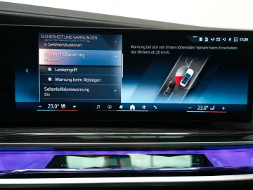 BMW 740 d xDrive M Sport SKYLOUNGE