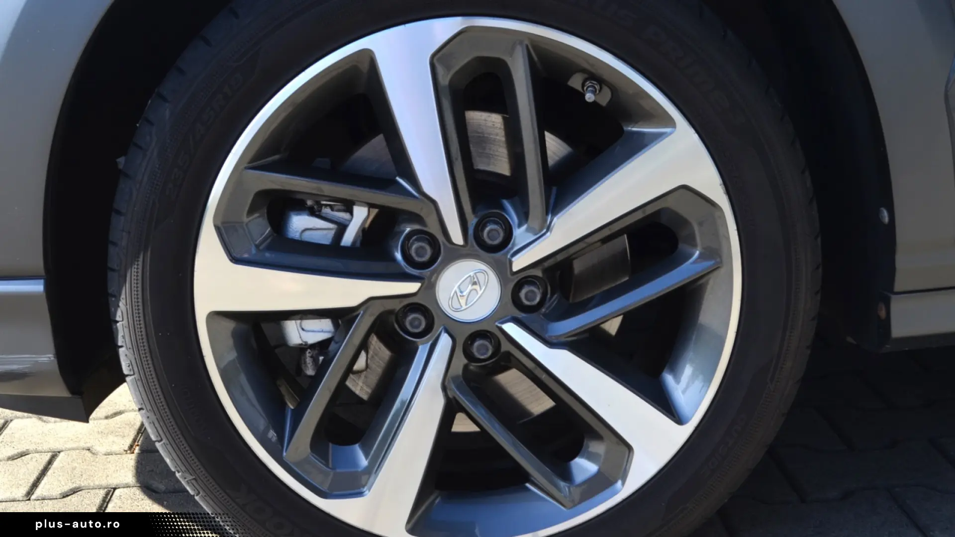 HYUNDAI KONA 1.6 T-GDI  177 CP 4 WD PREMIUM TVA NEDEDUCTIBIL