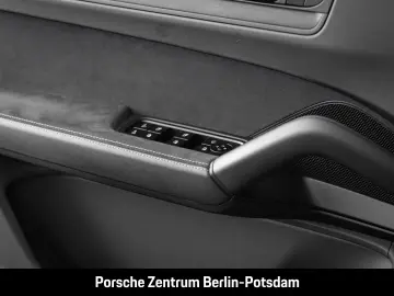 PORSCHE Cayenne GTS InnoDrive Head-Up Standheizung 22-Zo