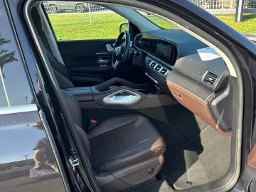 MERCEDES-BENZ GLE 300 d 4M AMG Line Panorama Burmest…