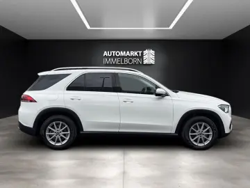 MERCEDES-BENZ GLE 300 d HUD Distro Burmest 360 Pano …