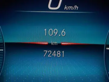 MERCEDES-BENZ GLE 300 d HUD Distro Burmest 360 Pano …