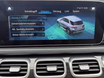 MERCEDES-BENZ GLE 300 d HUD Distro Burmest 360 Pano …