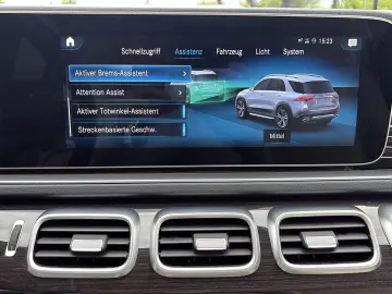 MERCEDES-BENZ GLE 300 d HUD Distro Burmest 360 Pano …
