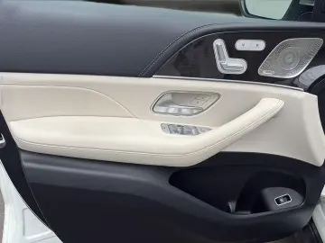 MERCEDES-BENZ GLE 300 d HUD Distro Burmest 360 Pano …