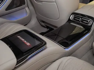 MERCEDES-BENZ S 63 E AMG Performance lang -Chauffeur…