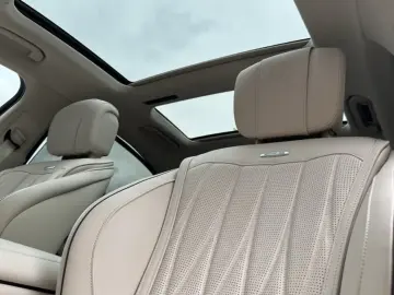 MERCEDES-BENZ AMG S 63 E Pano HUD Burm3D 4xMassage Night TV