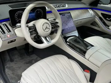 MERCEDES-BENZ AMG S 63 E Pano HUD Burm3D 4xMassage Night TV