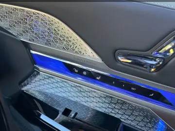 BMW 750e xDr.  MSPORT PRO LOUNGE SEAT FOND ENT KRIST