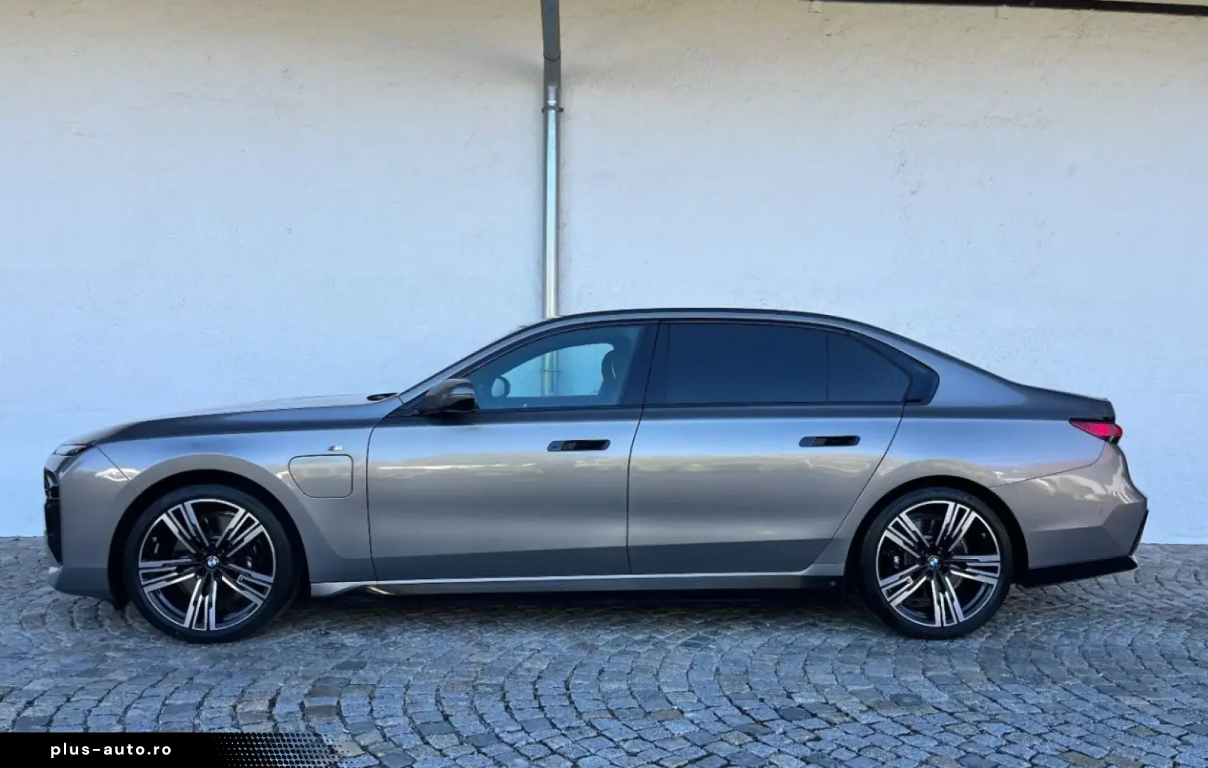 BMW 750e xDr.  MSPORT PRO LOUNGE SEAT FOND ENT KRIST