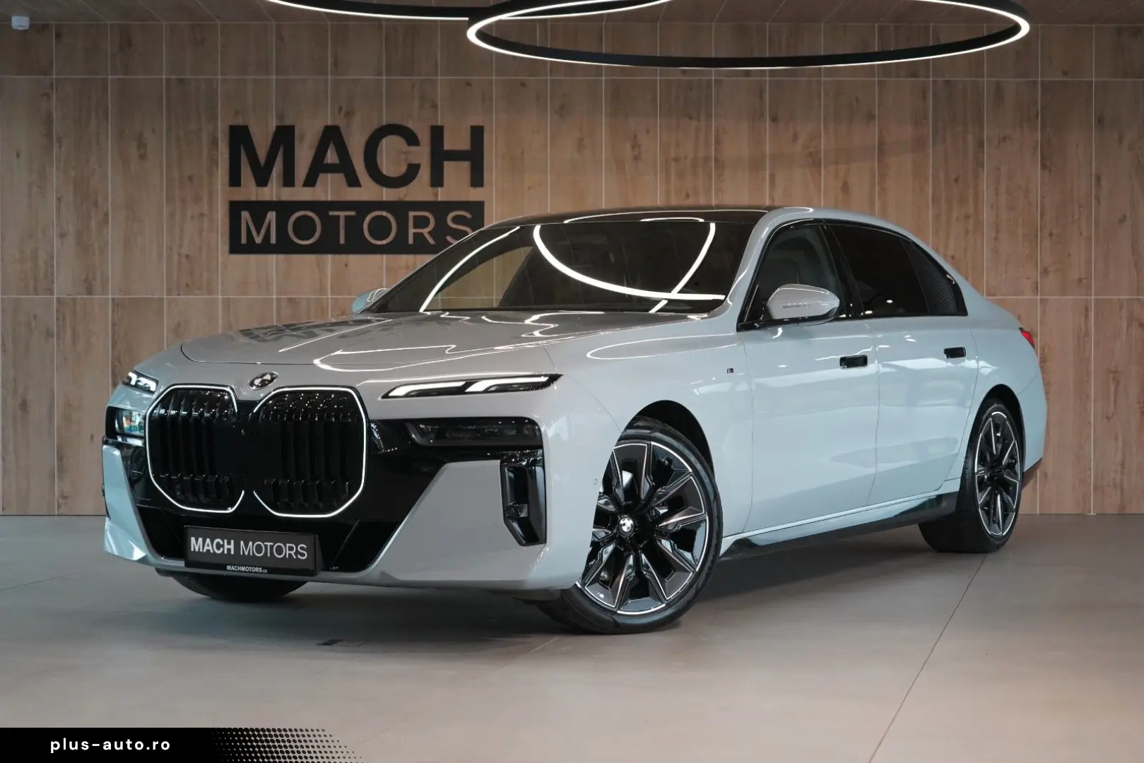 BMW Seria 7 în leasing operațional MOOV