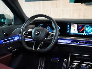 BMW 740d xDrive  M-Paket Pro  B&W
