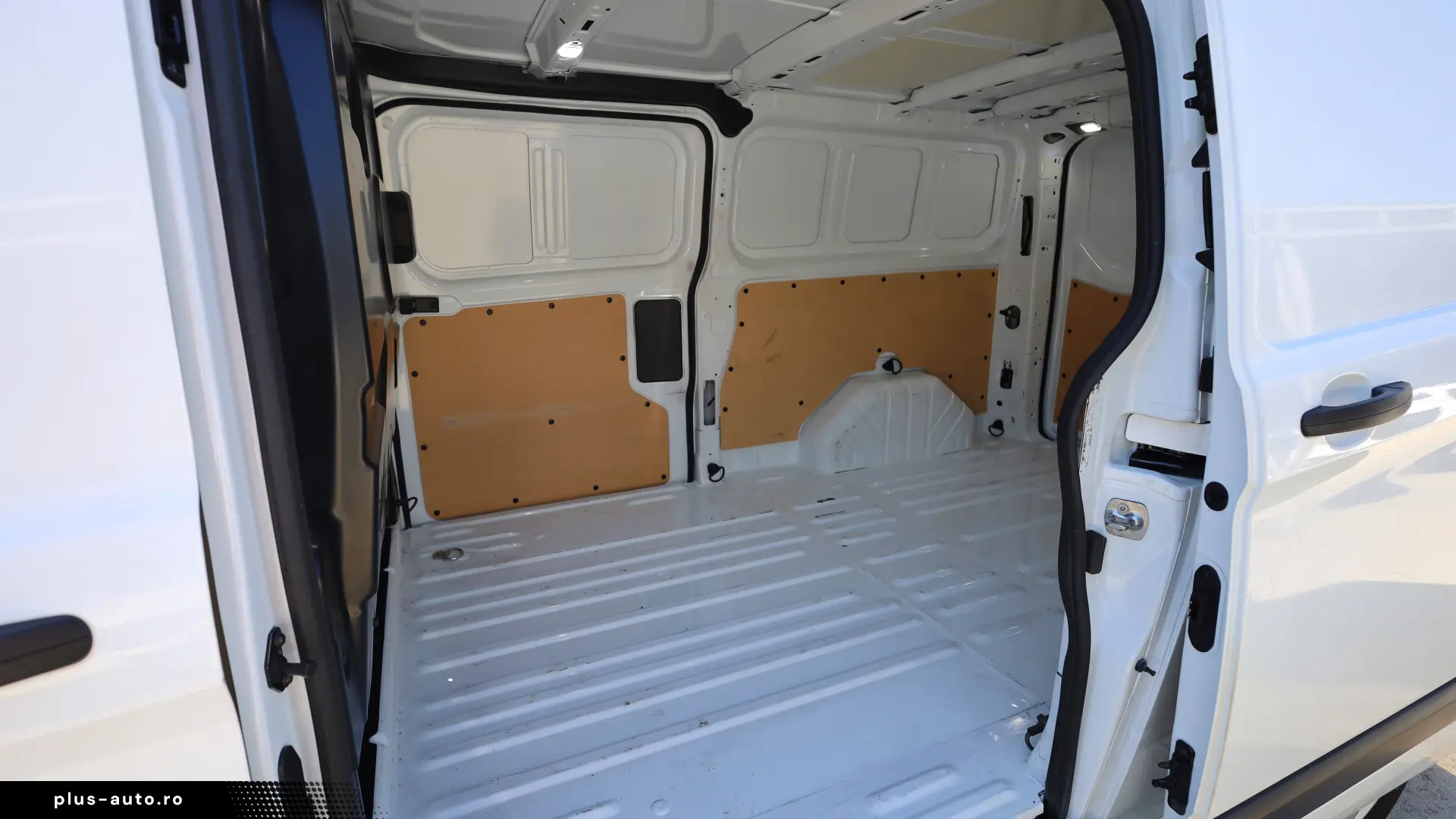 Ford Transit Custom L2H1 2.0 130CP AUTOMAT