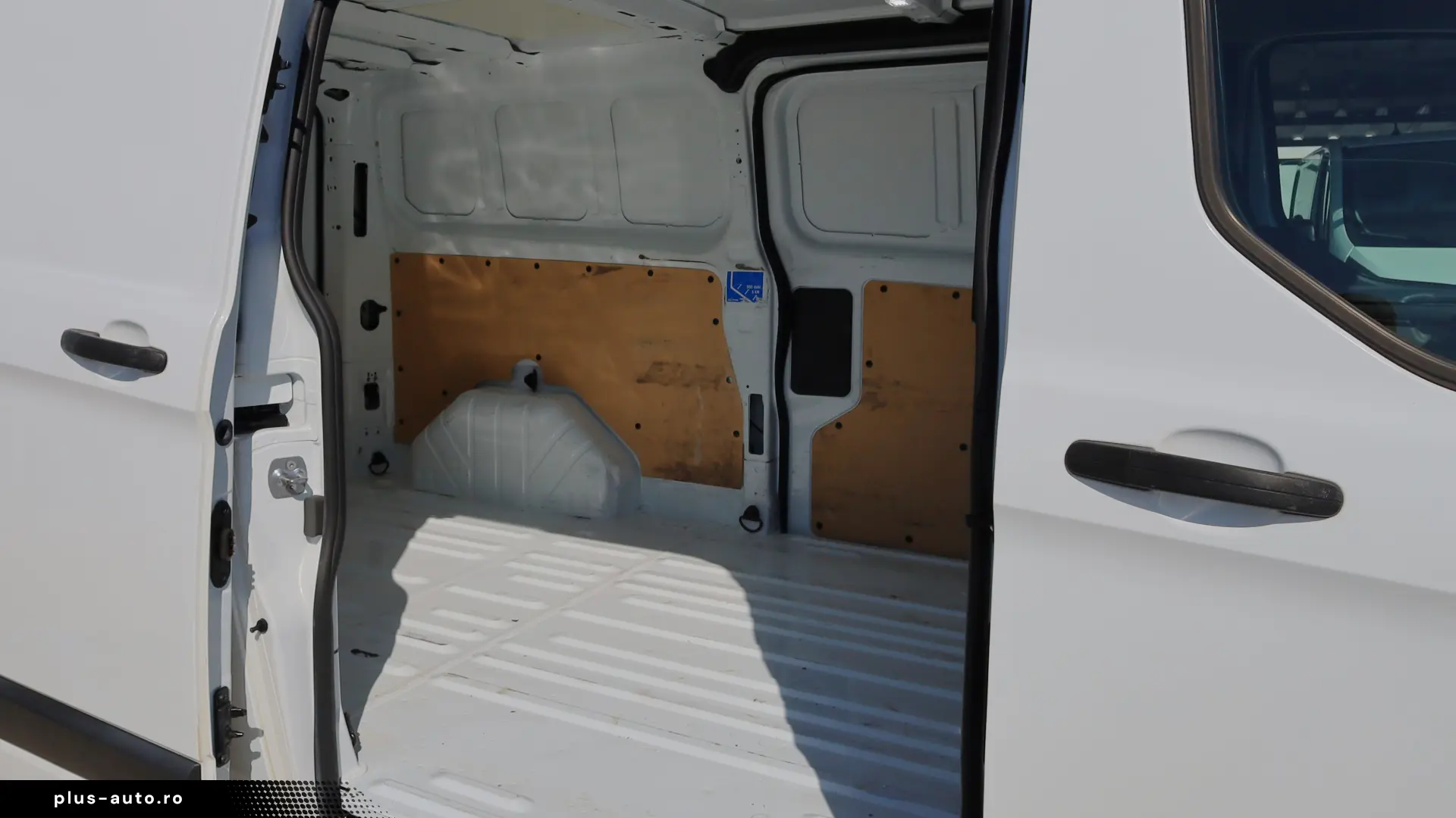 Ford Transit Custom L2H1 2.0 130CP AUTOMAT