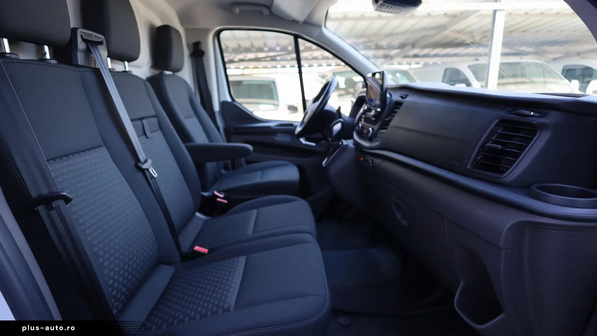 Ford Transit Custom L2H1 2.0 130CP AUTOMAT