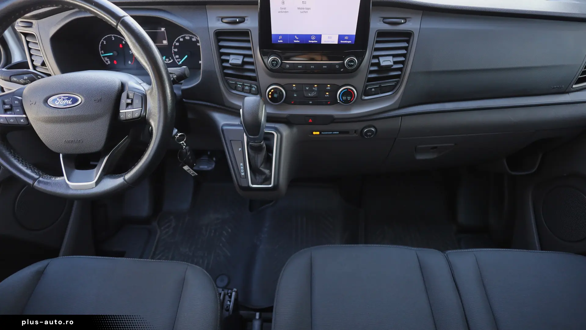 Ford Transit Custom L2H1 2.0 130CP AUTOMAT
