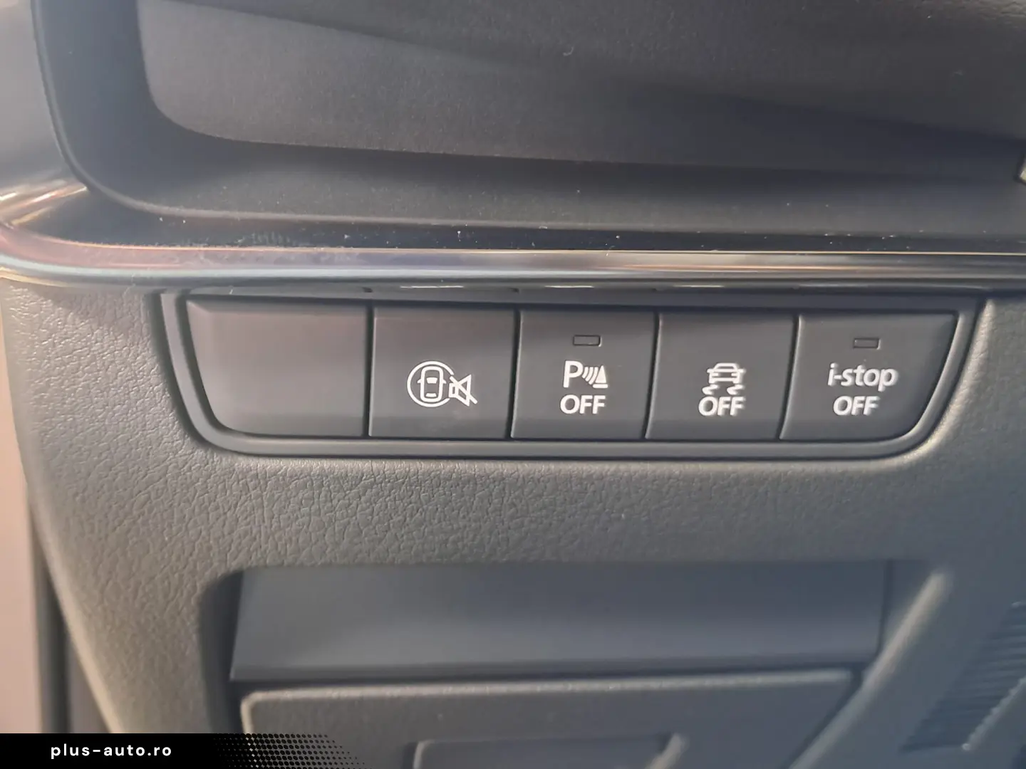 MAZDA 3 EXLUSIV-LINE E-SKYACTIV X 6AT 186CP 2023