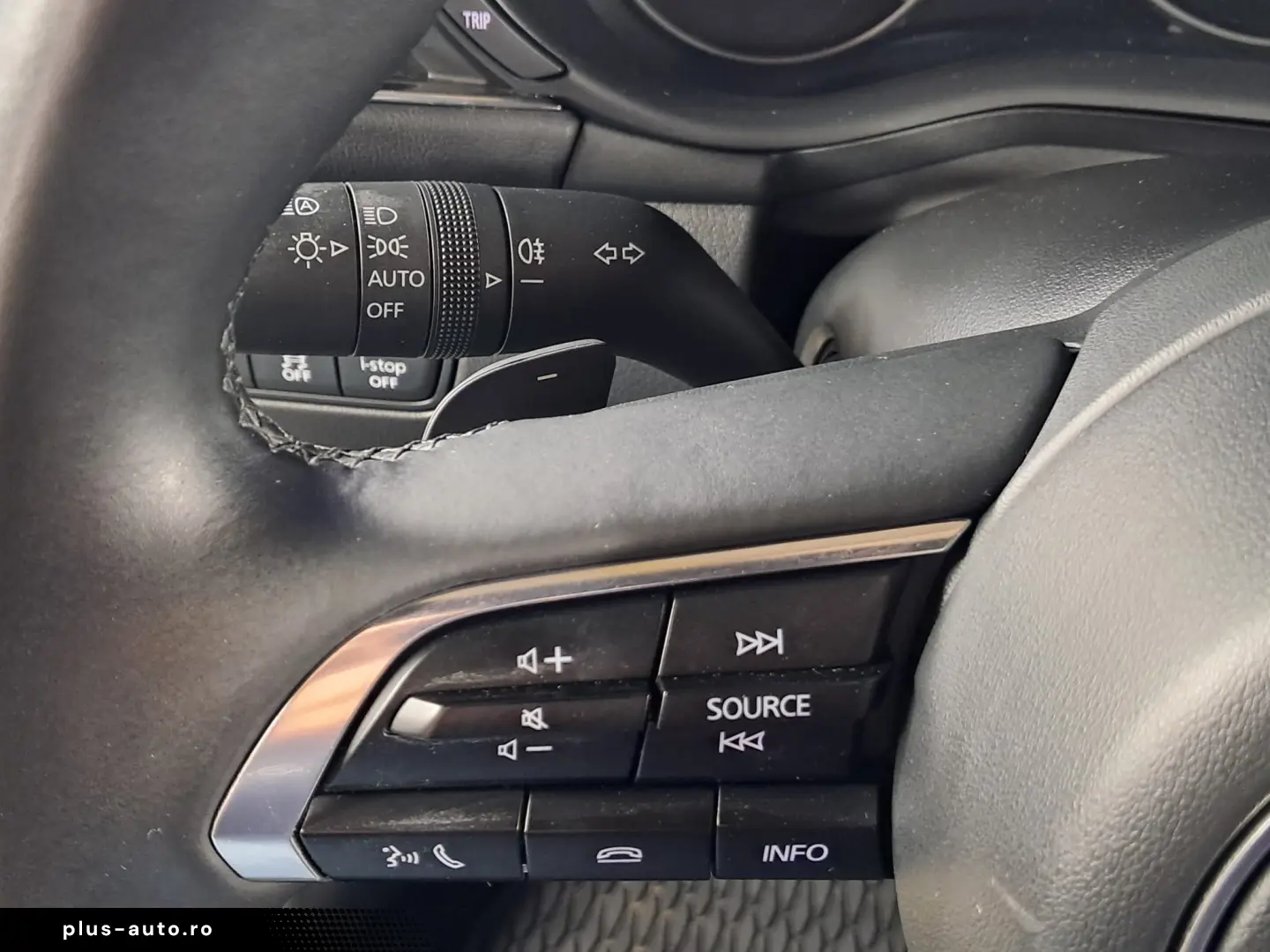 MAZDA 3 EXLUSIV-LINE E-SKYACTIV X 6AT 186CP 2023