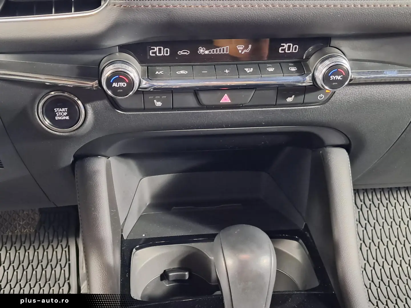 MAZDA 3 EXLUSIV-LINE E-SKYACTIV X 6AT 186CP 2023