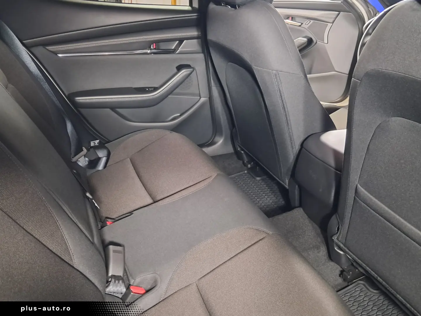 MAZDA 3 EXLUSIV-LINE E-SKYACTIV X 6AT 186CP 2023