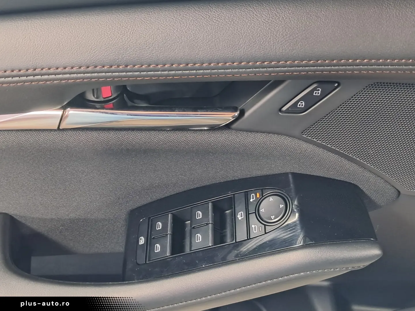 MAZDA 3 EXLUSIV-LINE E-SKYACTIV X 6AT 186CP 2023
