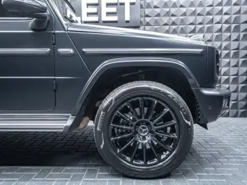 MERCEDES-BENZ G 400 d AMG  SUPERIOR Magno Lack