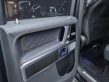 MERCEDES-BENZ G 400 d AMG  SUPERIOR Magno Lack