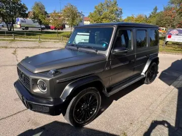 MERCEDES-BENZ G 400d Monza Magno-Tartufo Carbon Supe…