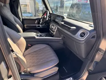 MERCEDES-BENZ G 400d Monza Magno-Tartufo Carbon Supe…