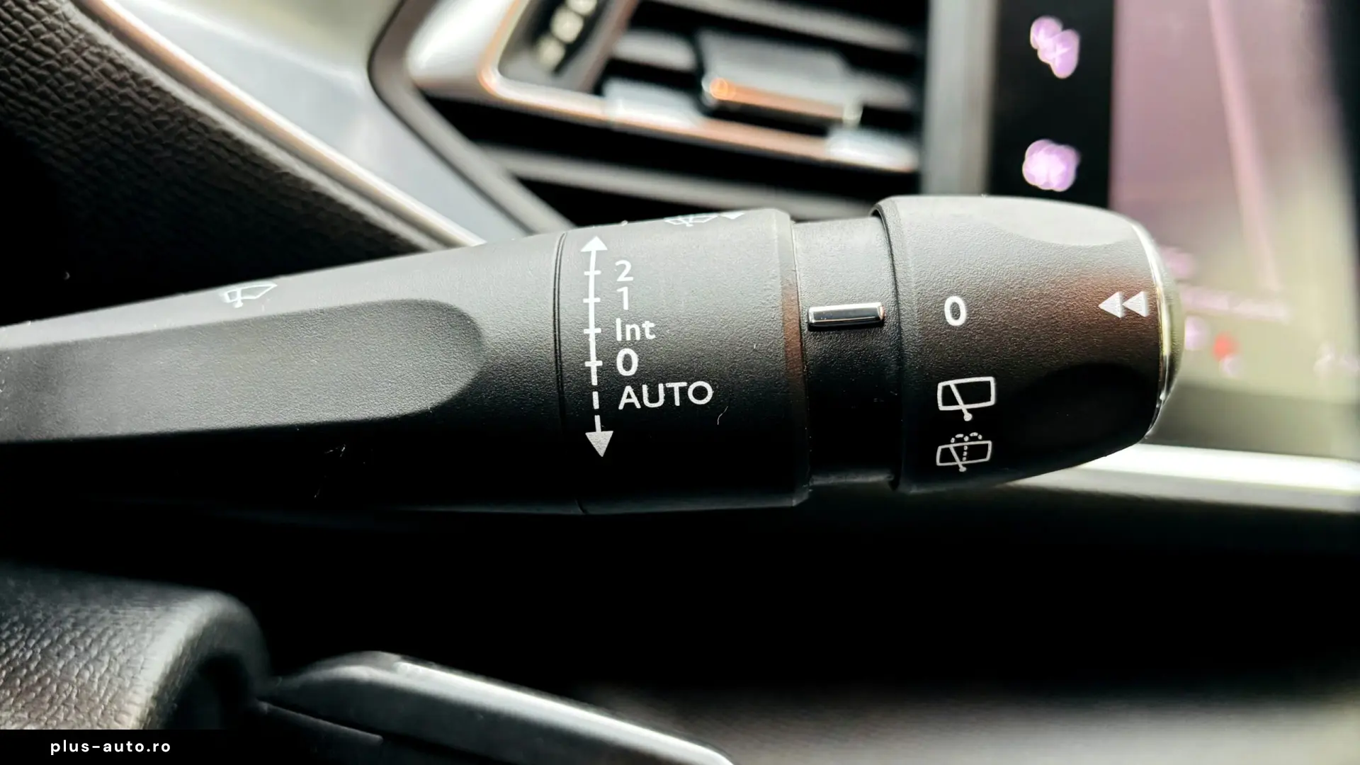 PEUGEOT   308   1.2 BENZINA   110CP   An 2018   Euro 6   Man