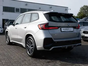 BMW X1 sDrive 18i M-Sport LED NAVI KAMERA SHZ PDC