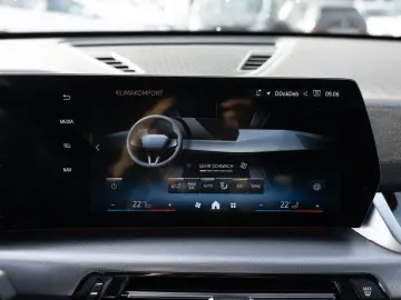BMW X1 sDrive 18i M-Sport LED NAVI KAMERA SHZ PDC