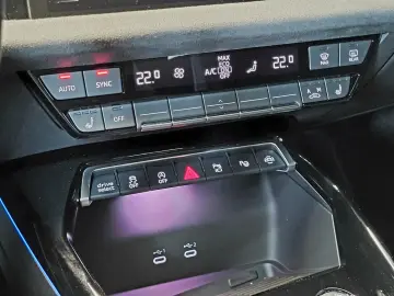 Audi RS3 quattro 2.5 TFSI