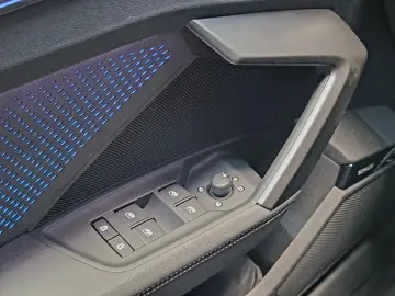 Audi RS3 quattro 2.5 TFSI