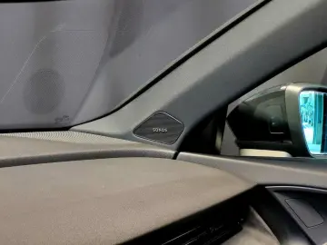 Audi RS3 quattro 2.5 TFSI