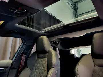 Audi RS3 quattro 2.5 TFSI