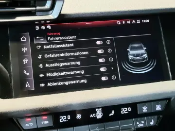 Audi RS3 quattro 2.5 TFSI